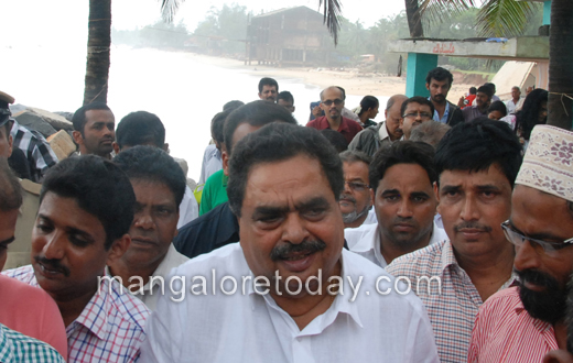 Ramanath Rai visits sea erosion-affected places in Ullal